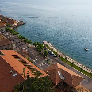 Garda Family House Отель