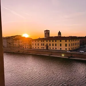 Il Dei Viaggiatori , Pisa Itália