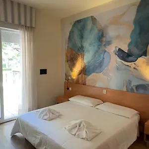 https://la-maison-hotel-lido-di-jesolo.hotelslidodijesolo.com